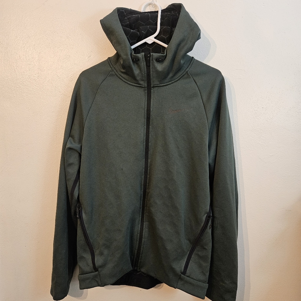 Nike mens Dri-fit hoodie size L